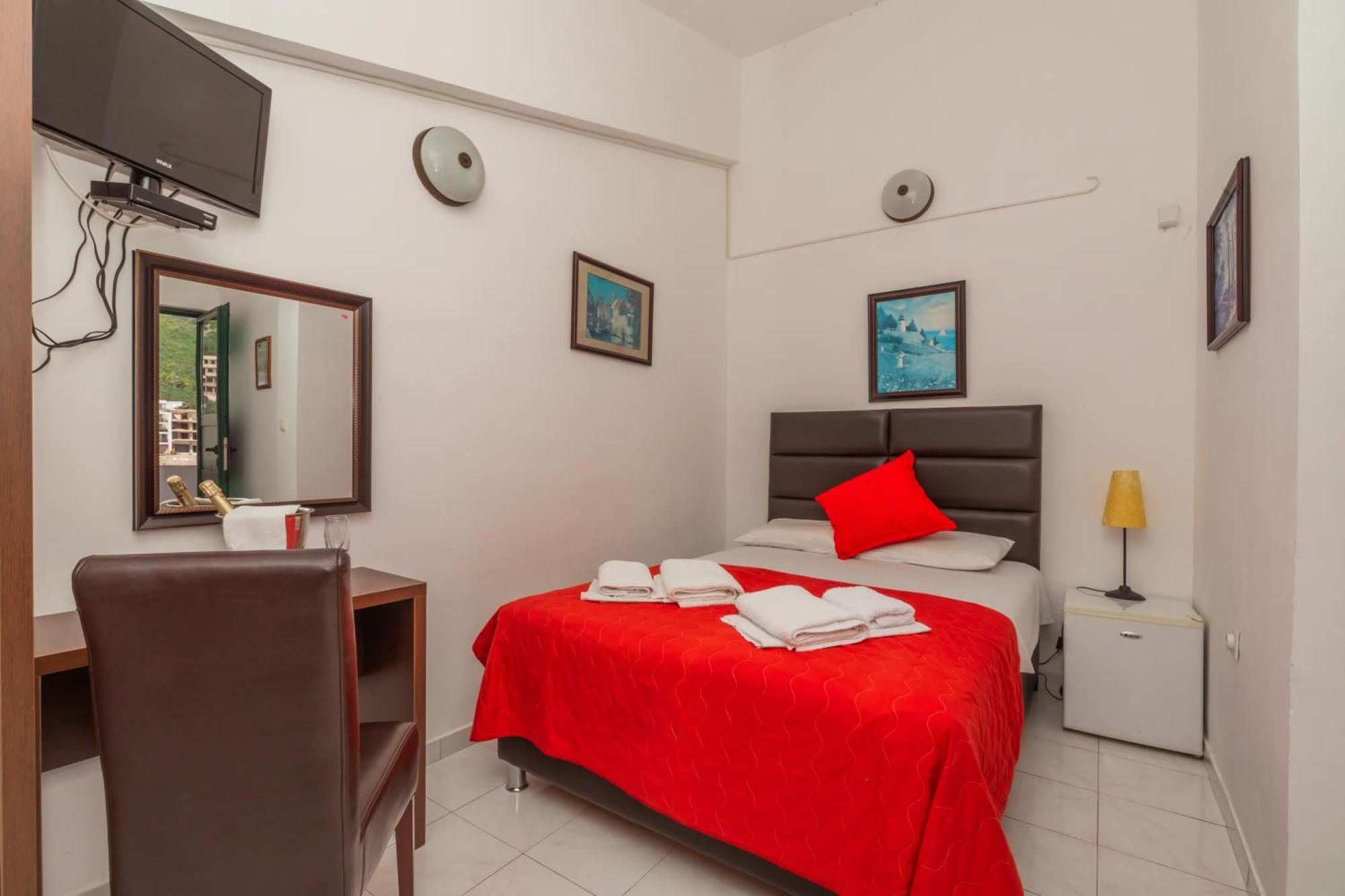 David Apartments And Rooms Dobra Voda Exterior photo