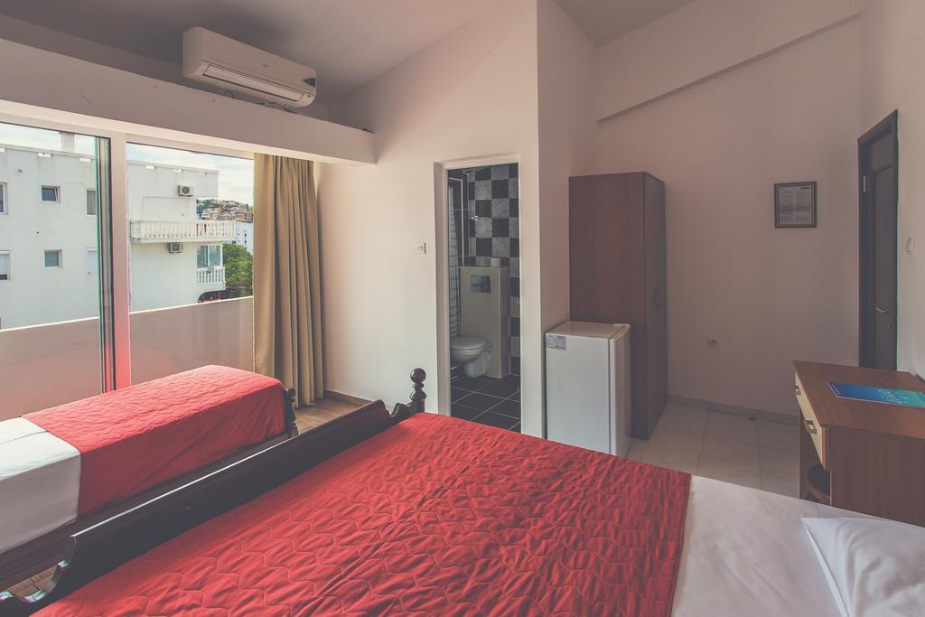 David Apartments And Rooms Dobra Voda Exterior photo