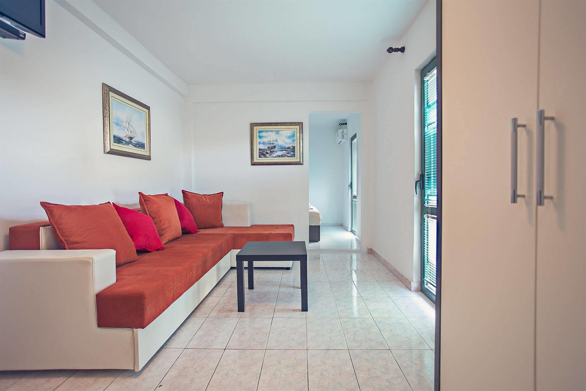 David Apartments And Rooms Dobra Voda Exterior photo