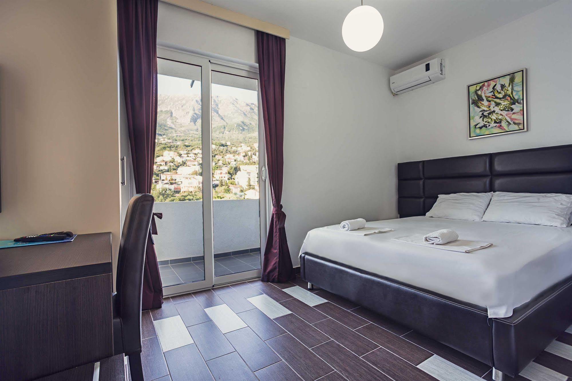 David Apartments And Rooms Dobra Voda Exterior photo